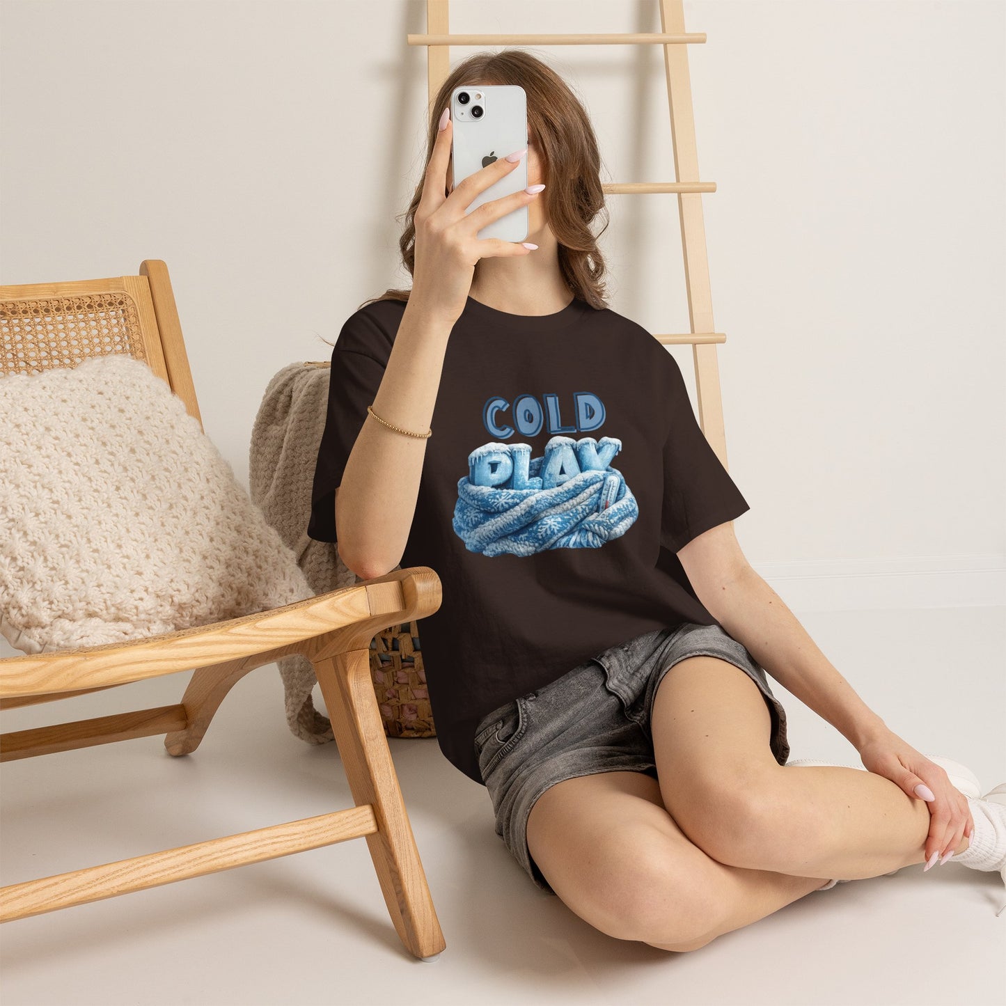 Cold Play Graphic Tee - Cozy Winter Rope Design